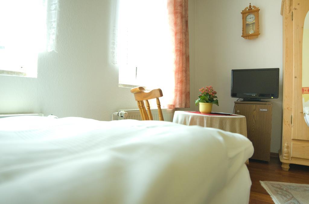 Pension Am Alten Markt Halle  Habitación foto