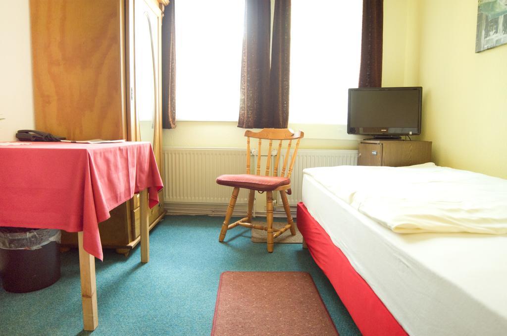 Pension Am Alten Markt Halle  Habitación foto